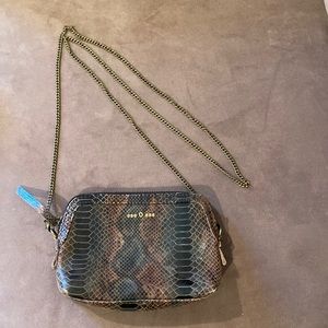 EseOEse snakeskin crossbody bag
